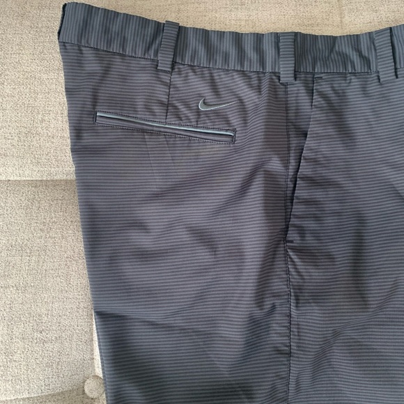 Nike Dri-Fit Golf Shorts 34x11 - Picture 3 of 5